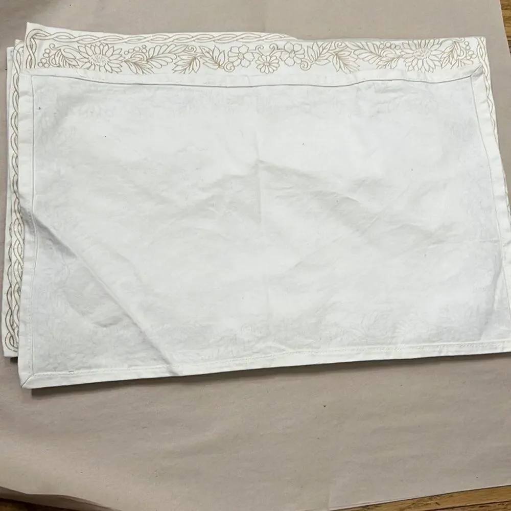 BUNDLE OF 10 DINNER PLACEMATS SIZE 12 X‎ 19